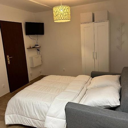 Tichy Hotel Париж Екстериор снимка