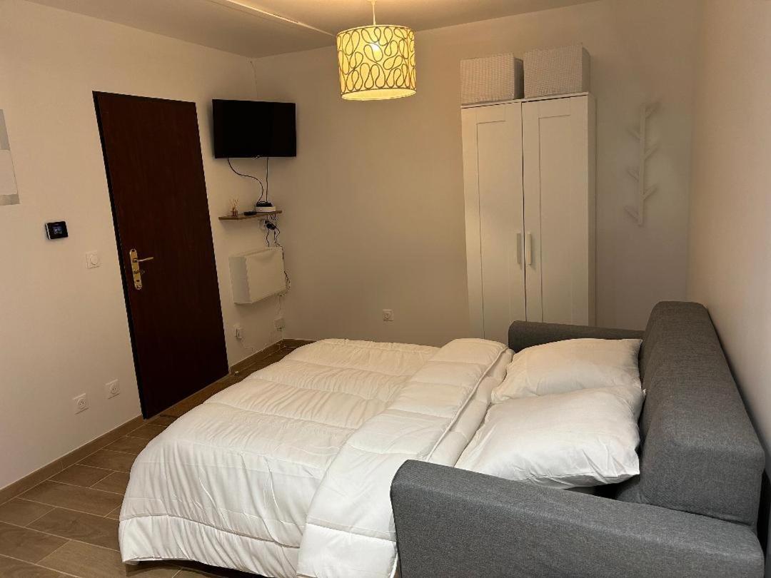 Tichy Hotel Париж Екстериор снимка